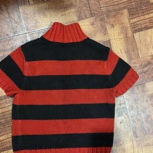 Brown and Rust Orange Theory striped turtleneck short sleeve sweater size M